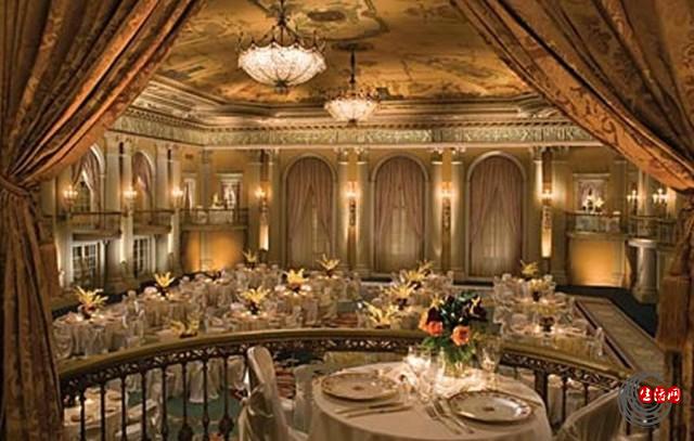 Modern-Luxury-Crystal-Ballroom-Historic-Hotel-Interior-Design-of-Millennium-Biltmore-Hotel-Los-Angeles