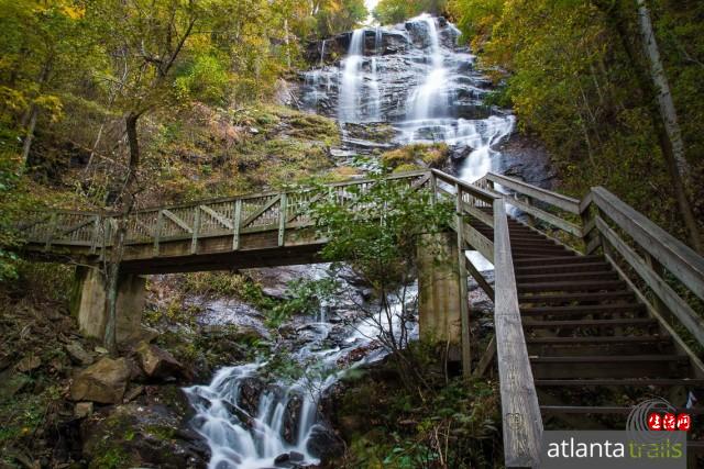 2-amicalola-falls-trail-waterfall-hike@2x