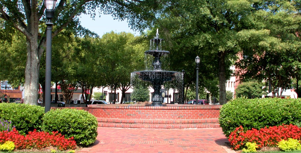 722x460-C-Marietta Square fountain