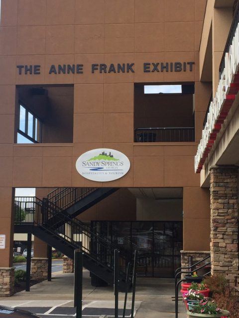 anne-frank-exhibit