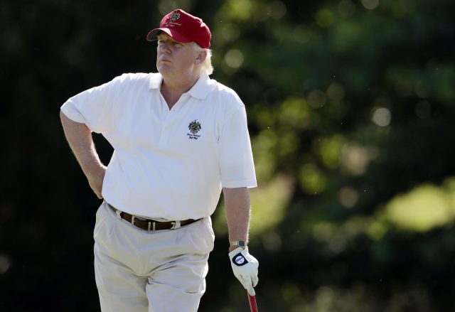 跟着总统川普的步伐，打高尔夫球去