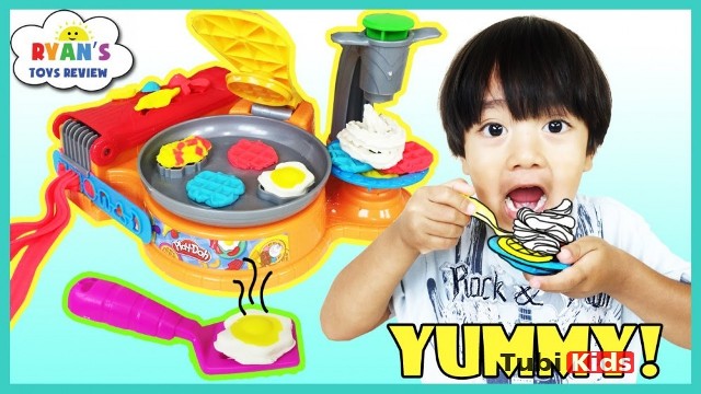 五岁小男孩拆玩具成Youtube超人气博主 每月广告收入上百万美元