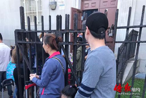 华裔学生带折叠刀进校 被逐出天才班