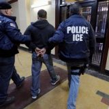 生活一周报 Costco营养品含量造假、退学不退宿舍、在白宫前自杀、禁用吸管？！稀奇古怪的各种爆料