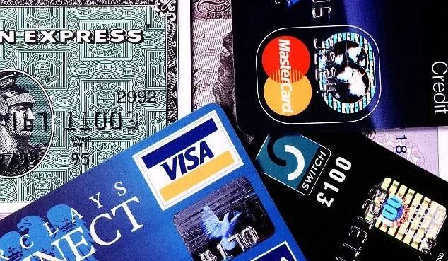 最近一連串信用卡被竊案的背後，是這月入5000萬的黑客組織