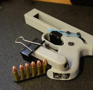 美國3D列印槍支即將合法化，21個州炸了！