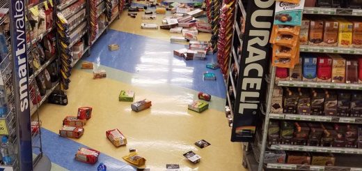 阿拉斯加最大城市发生7级地震 州长宣布灾难状态