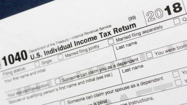 报税季紧锣密鼓 路透调查料两成人今年可少缴税