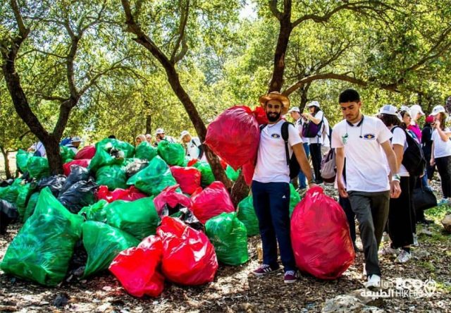 捡垃圾也能当网红，一项风靡Ins的环保挑战赛为什么能“骗赞”数十万？