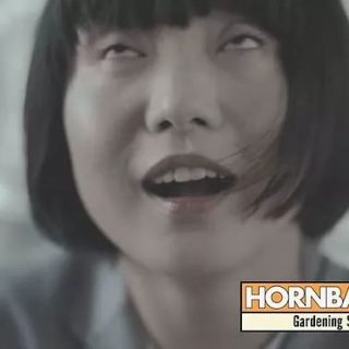 亞洲女性愛聞白人男子臟衣服？德國廣告「秀下限」被罵慘