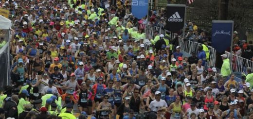 近千名中國選手參加波士頓馬拉松賽 有人偽造成績有人替跑