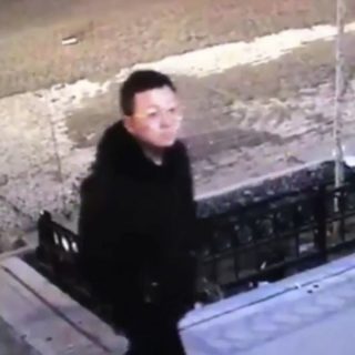 紐約華裔男子清晨KTV前搶劫另一華男 搶走受害人金項鏈