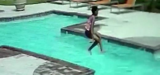 驚險！美10歲女孩及時跳入泳池救起溺水妹妹