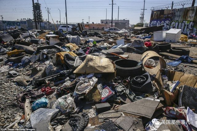 华人喜欢的城市变成这样了！满街流浪汉 垃圾堆成山 结果政府出这招儿！