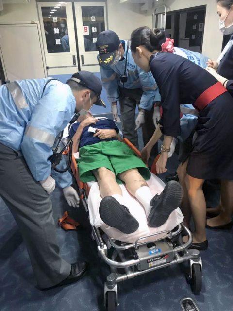 上海飞纽约航班旅客突发疾病 东航放油45吨备降救人