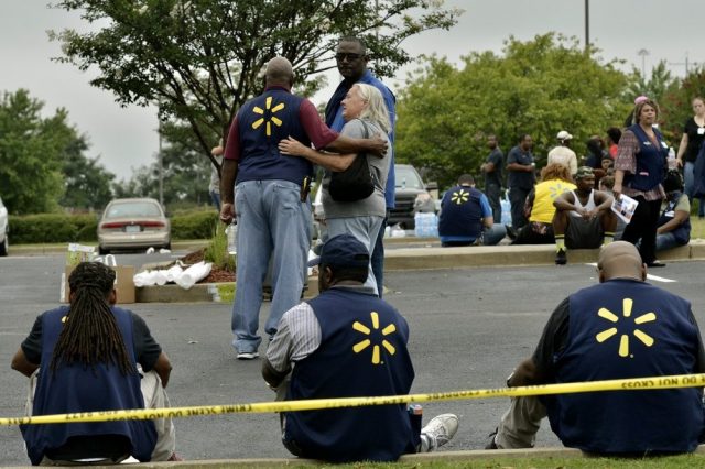 密西西比沃尔玛超市爆枪案 酿两死一伤