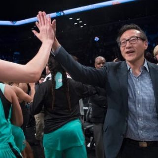 蔡崇信創紀錄$35億買下NBA籃網隊和巴克萊中心
