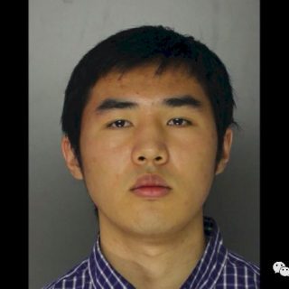 華裔大學生因口出狂言，被控一級重罪
