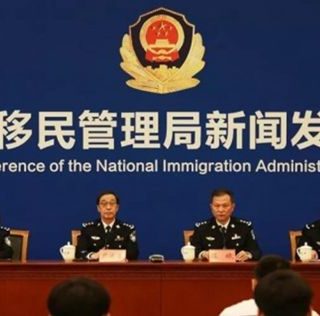 海外華人重大利好！移民局發布：10月起，護照能當身份證用！
