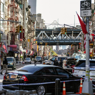纽约曼哈顿中国城4名流浪汉遇袭身亡 24岁男子被拘