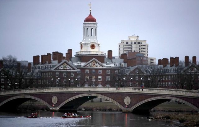 哈佛被告歧視亞裔學生案 判決出來了！！！