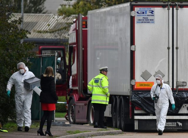 英國警方確認貨車內的39具屍體都是中國人 怎麼回事？