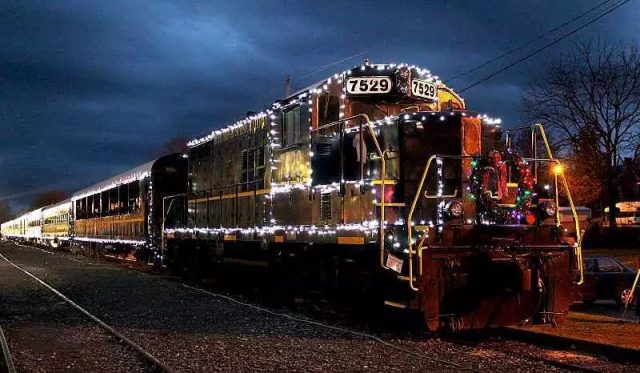 開往童話王國的假日火車：來喬治亞州過聖誕節吧！