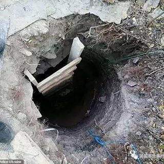 51歲老母親挖10米隧道幫兒子越獄，挖掉3噸土後自己也進去了-.-!