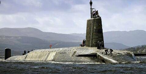 英国核潜艇停靠美国后，35名水兵新冠检测阳性
