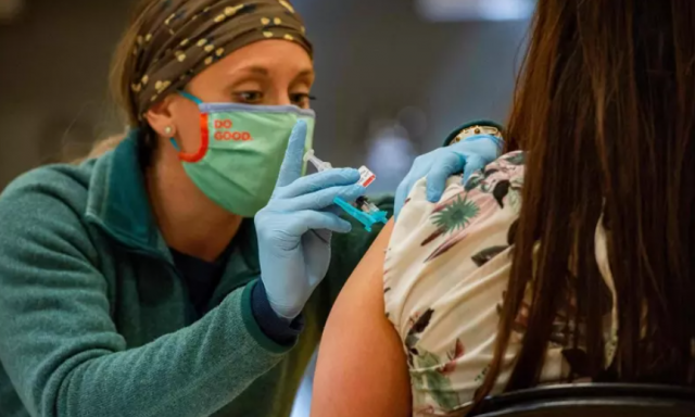 CDC更新防疫指南，这些情况可不戴口罩外出 拜登：打了疫苗更自由！