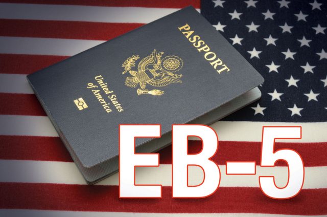 EB5投资移民：到领事馆签证还是在美国调整身份的问答