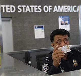 重要提醒！中领馆：多名中国留学生赴美被遣返，谨慎选择入境机场！